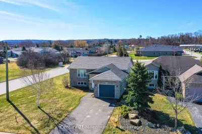 Detached in Meaford