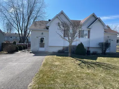 Semi-Detached in North Glengarry