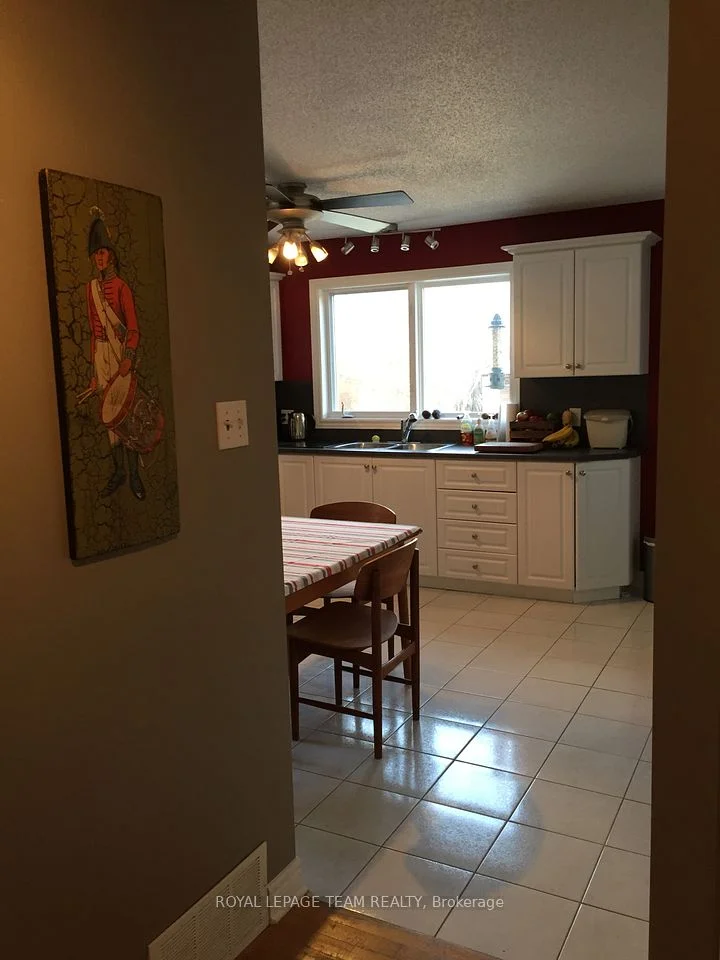 262 St Jacques Street, Vanier and Kingsview Park, ON K1L 5G7