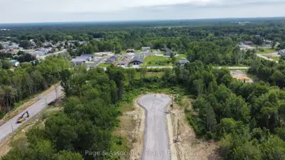 45 Brianne Court, West Nipissing, ON P2B 0C6