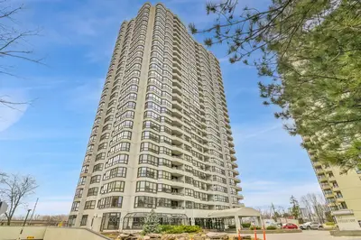 Condo Apartment in Alta Vista and Area