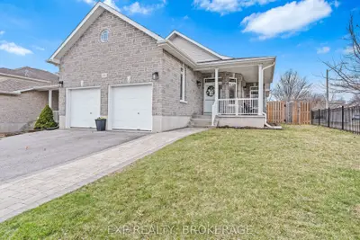 Detached in Kingston