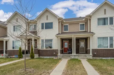 Att/Row/Townhouse in Barrhaven