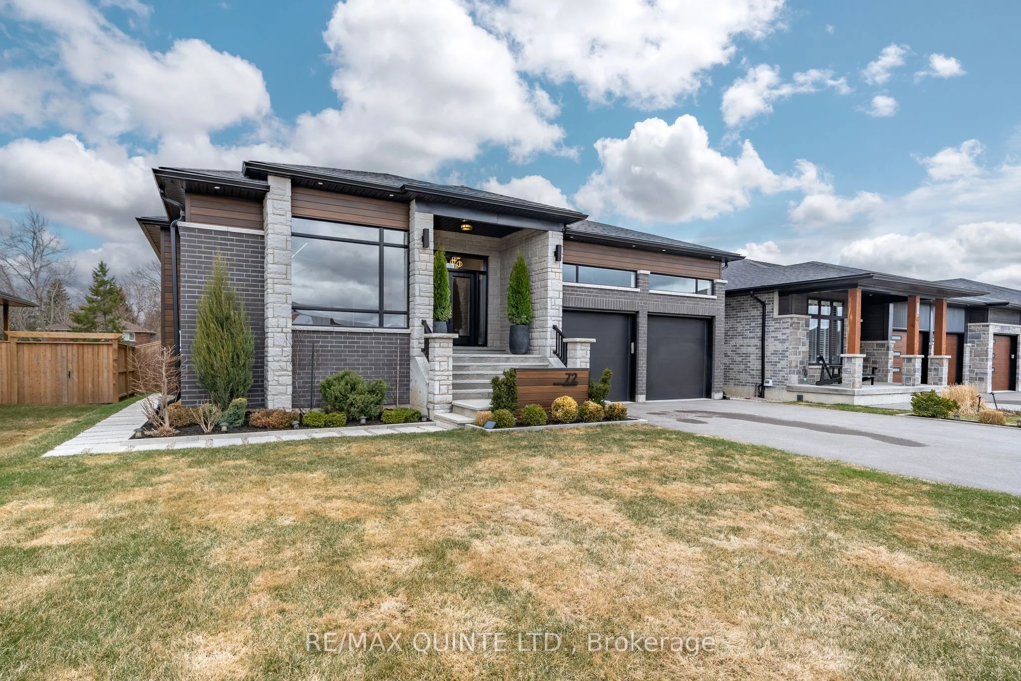 Detached in Belleville