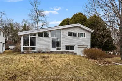Detached in Deep River