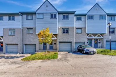 Condo Townhouse in Waterloo