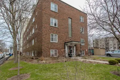 Co-op Apartment in Hamilton