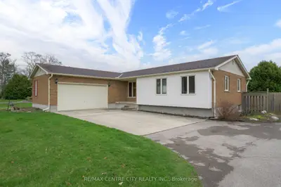 Detached in Middlesex Centre