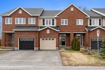 Att/Row/Townhouse in Kanata