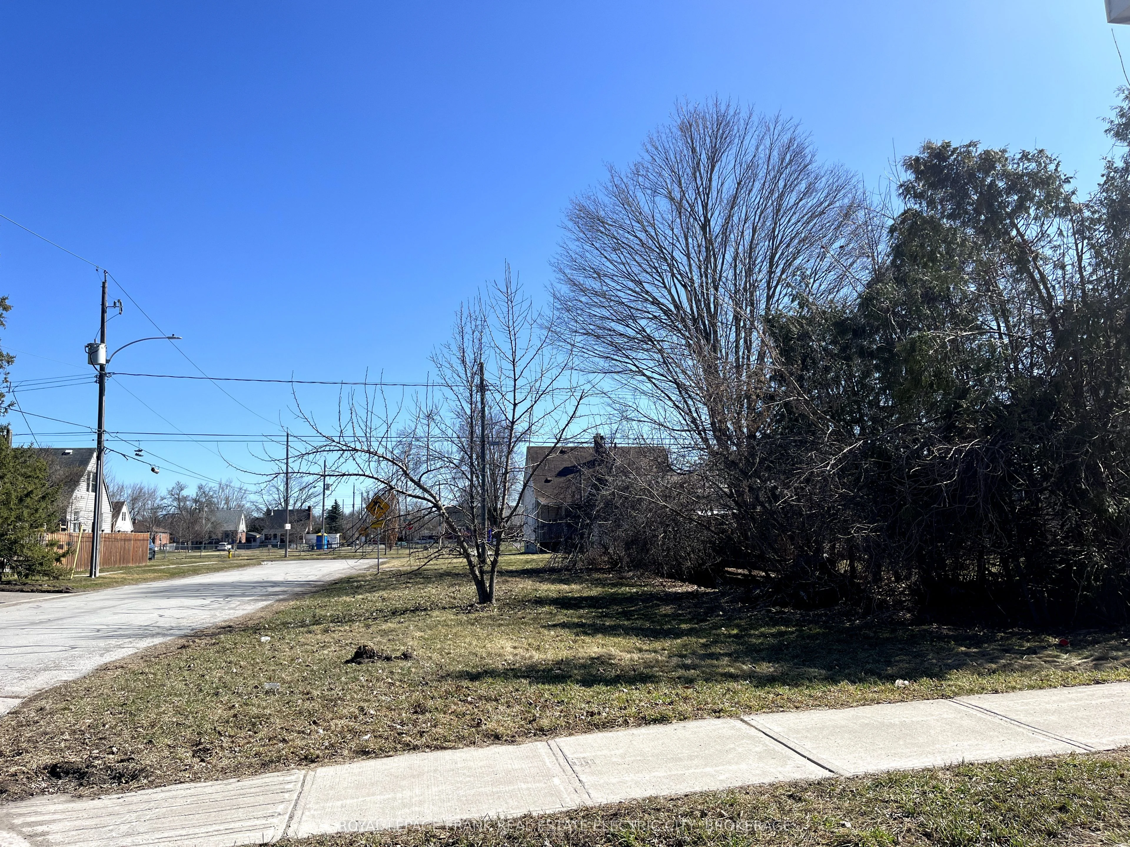 509 KING GEORGE Street, Peterborough, ON K9J 1S3