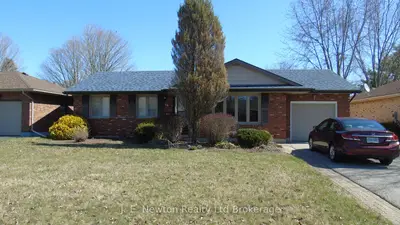 14 Clear Valley Drive, Tillsonburg, On N4g 4x4