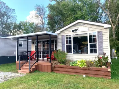 MobileTrailer in Gravenhurst
