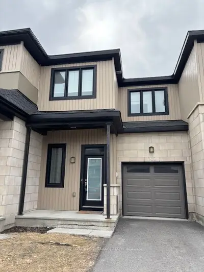 Att/Row/Townhouse in Kanata