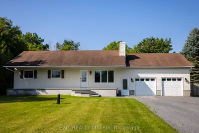 Detached in North Dundas
