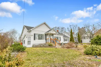 Detached in Westport