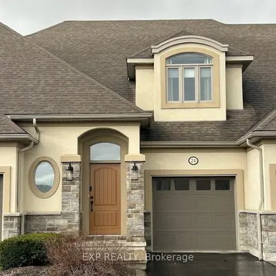 Condo Townhouse in Belleville