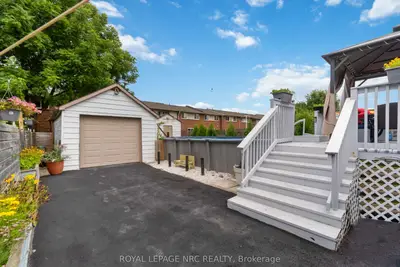 Detached in Welland