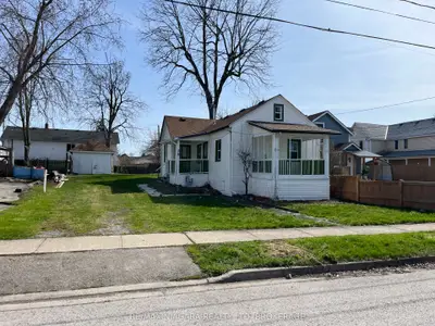 28 Forsythe Street, Fort Erie, On L2a 1x2
