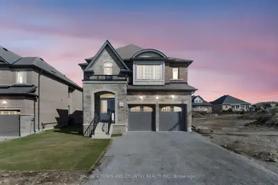 42 Dobson Street, Kawartha Lakes, ON K9V 0E5