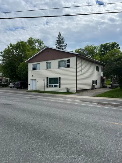8 Emily Street, Parry Sound, ON P2A 2P3
