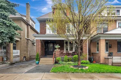 Detached in Hamilton