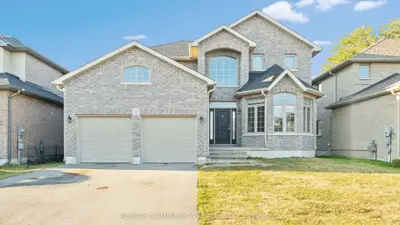 Detached in Belleville