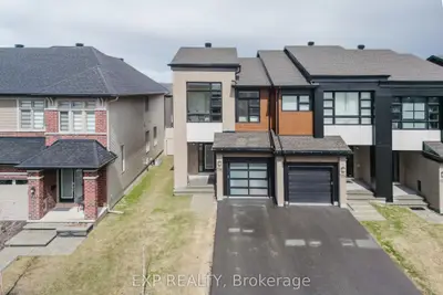 Att/Row/Townhouse in Kanata