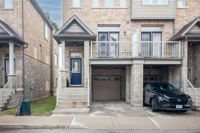 Att/Row/Townhouse in Hamilton