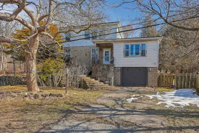 1425 Brantford Highway, North Dumfries, On N1r 5s6