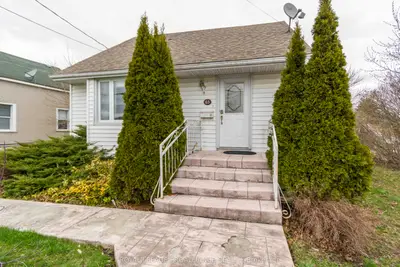 Detached in Quinte West