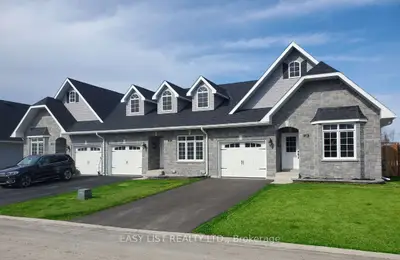 Att/Row/Townhouse in Gananoque