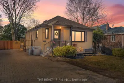 57 Stevenson Avenue, London East, On N5w 1y4