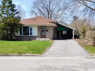 Detached in Quinte West