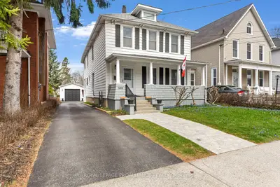 Detached in Brockville