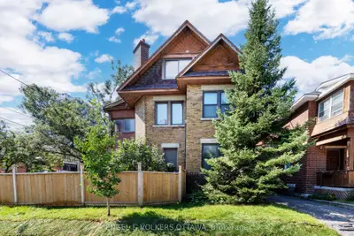 Detached in Ottawa Centre