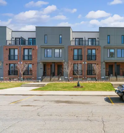 Condo Townhouse in Waterloo