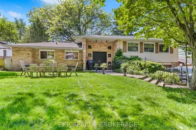 Detached in Kingston