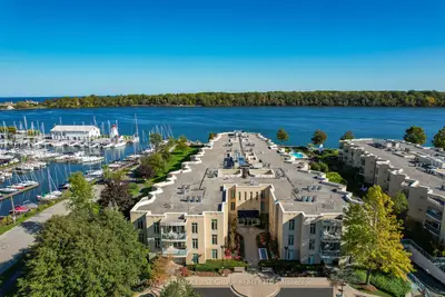 Condo Apartment in Niagara-on-the-Lake