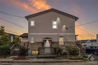 Triplex in Vanier and Kingsview Park