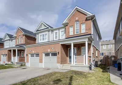 Att/Row/Townhouse in Kitchener
