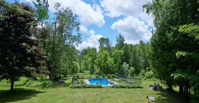 Detached in Mulmur