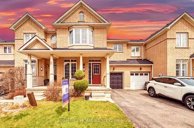 Att/Row/Townhouse in Hamilton
