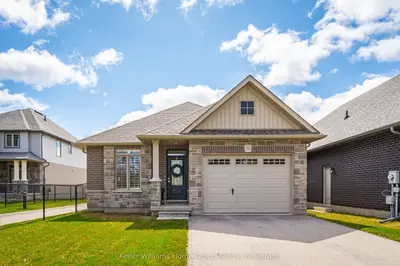 Detached in Centre Wellington
