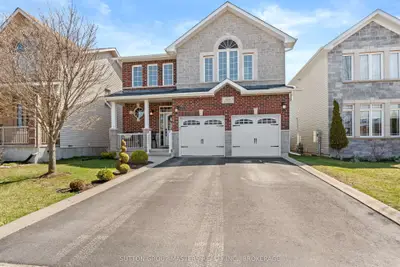 Detached in Kingston
