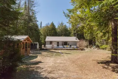 Detached in South Bruce Peninsula
