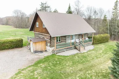 Detached in Horton