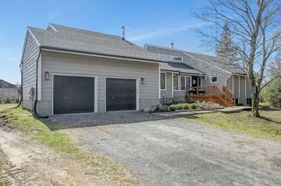 Detached in Beckwith