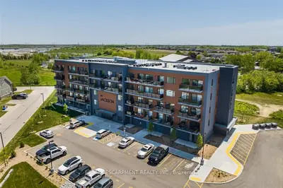 Condo Apartment in Haldimand