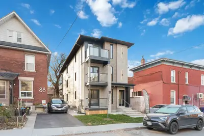 Fourplex in West Centre Town