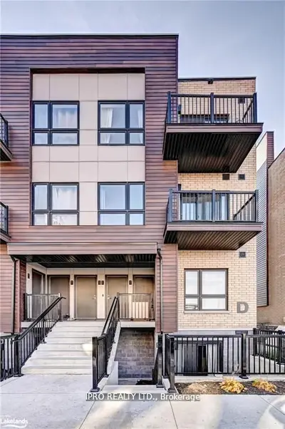 Condo Townhouse in Kitchener